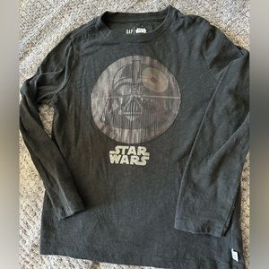 Star Wars Gap long sleeve for kid small size. Like new!!